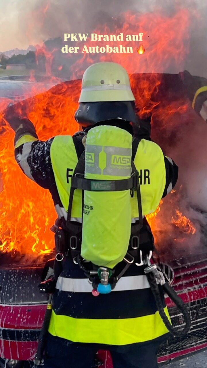 Instagram post from feuerwehr_weyarn. This post is in position 2.