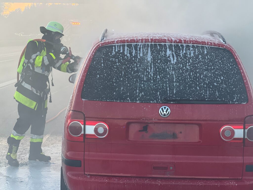 Instagram post from feuerwehr_weyarn. This post is in position 3.
